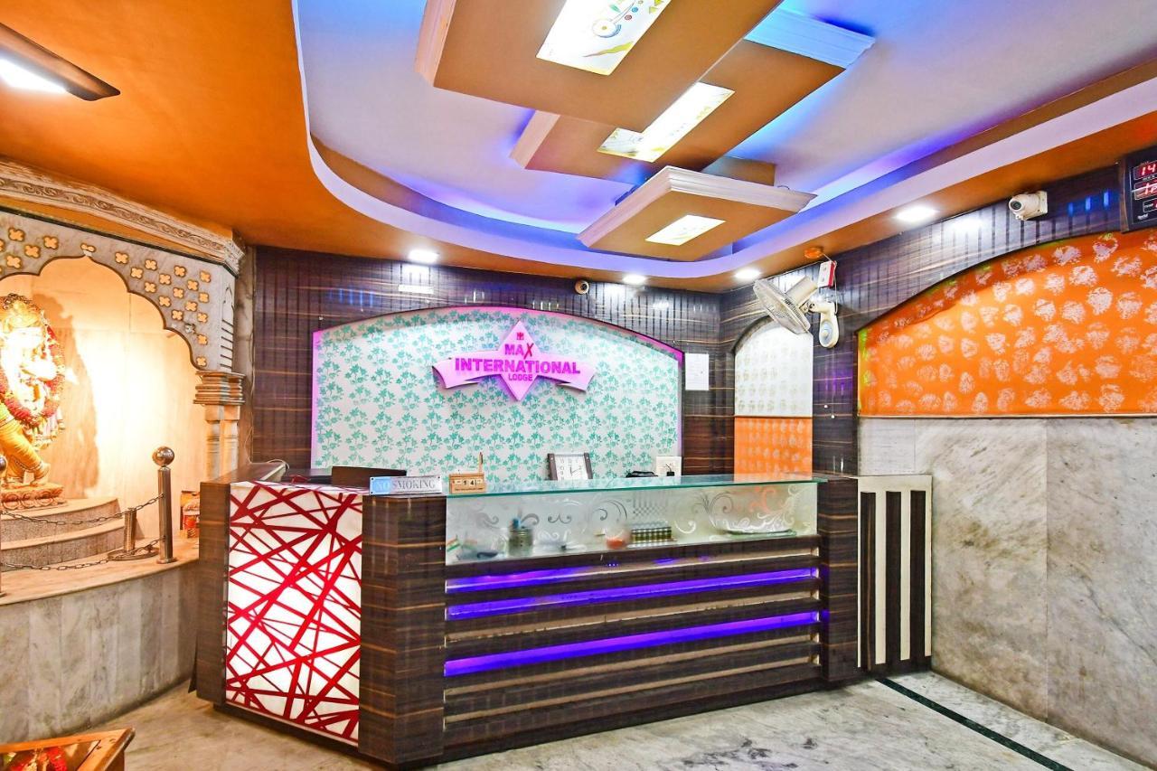 Готель Oyo 85829 Max International Колката Екстер'єр фото